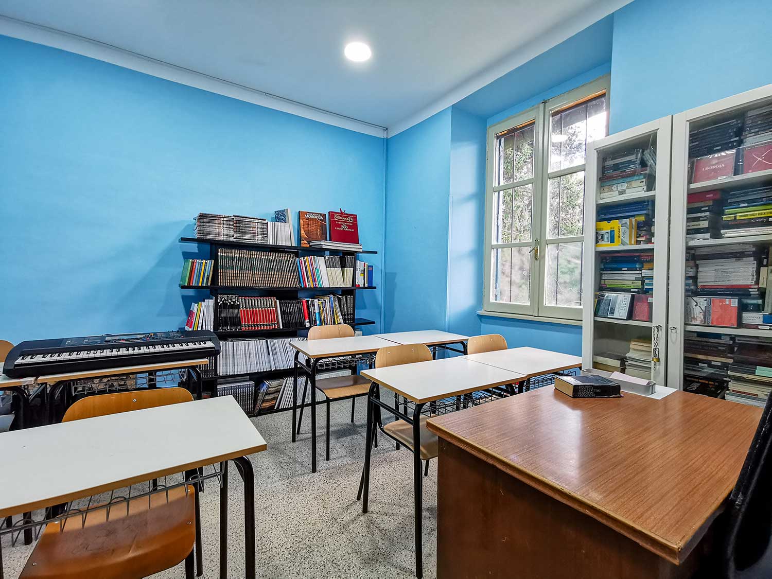liceo-artistico-paritario-san-giuseppe-laboratorio-biblioteca
